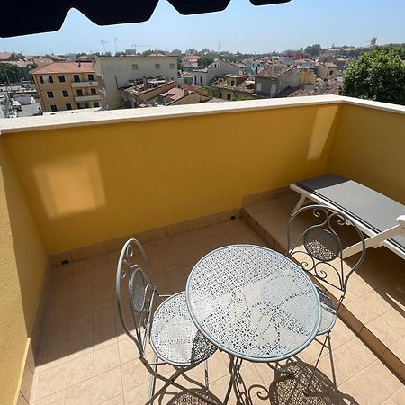 Hotel Amelia Fano Extérieur photo