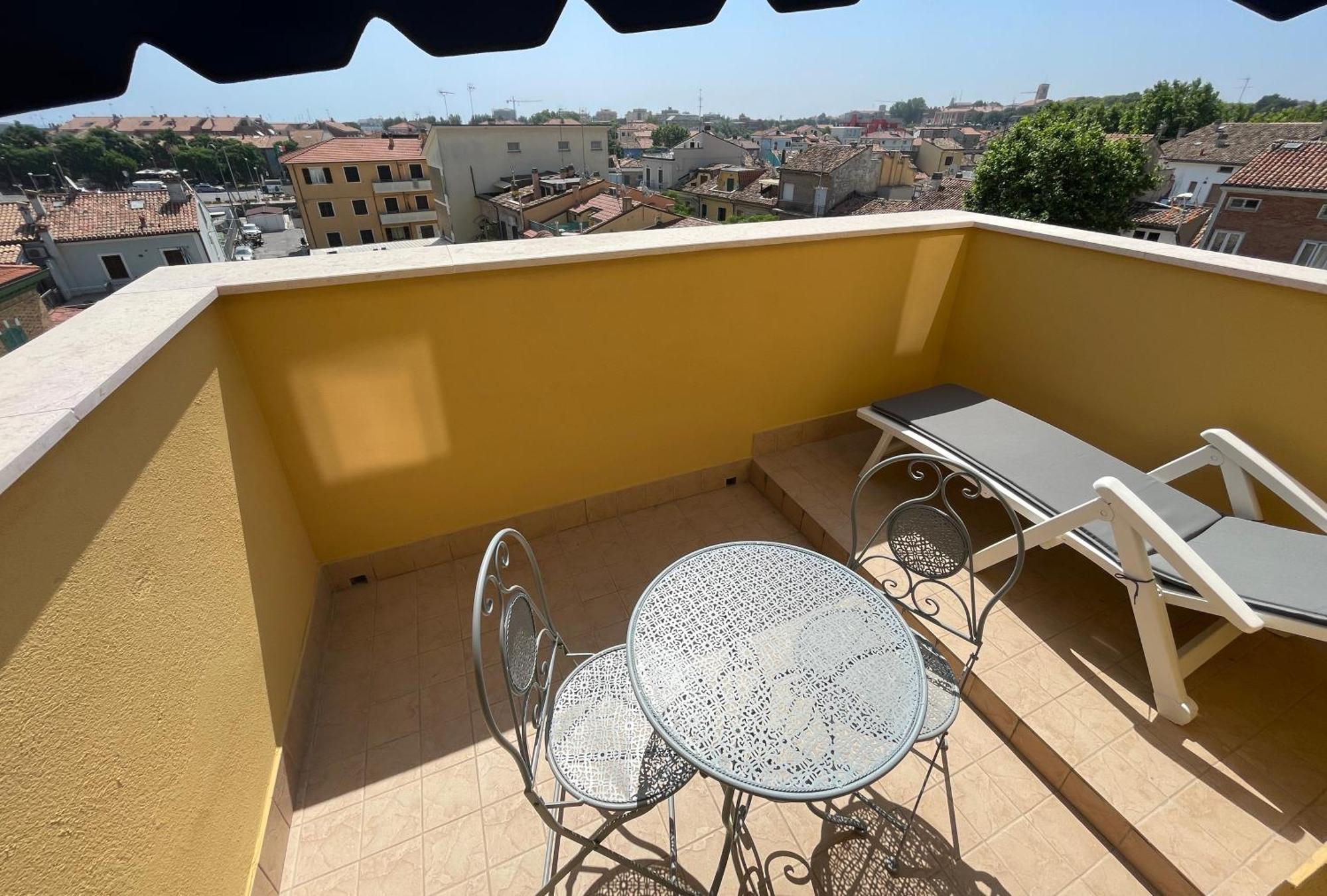 Hotel Amelia Fano Extérieur photo