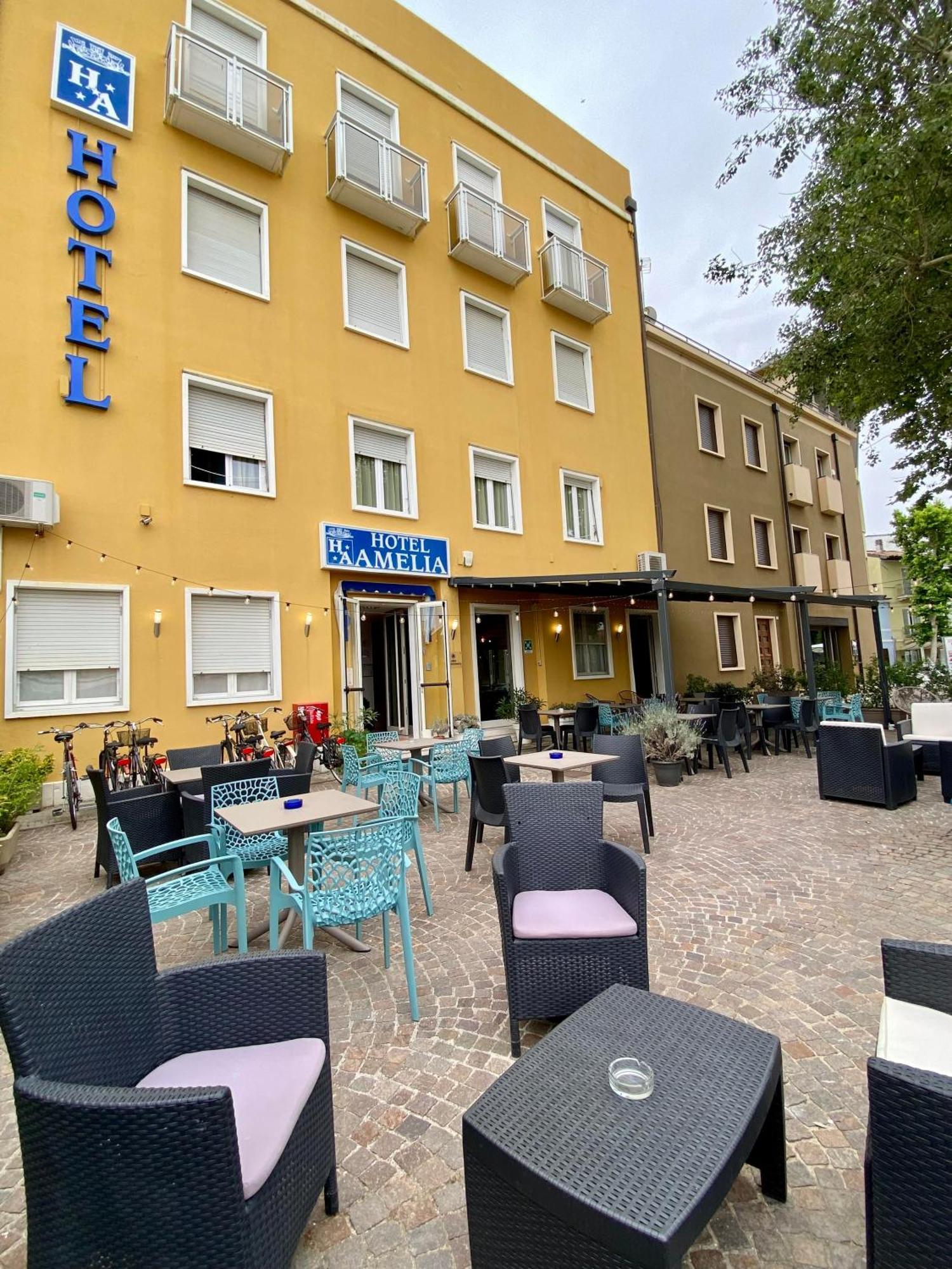 Hotel Amelia Fano Extérieur photo