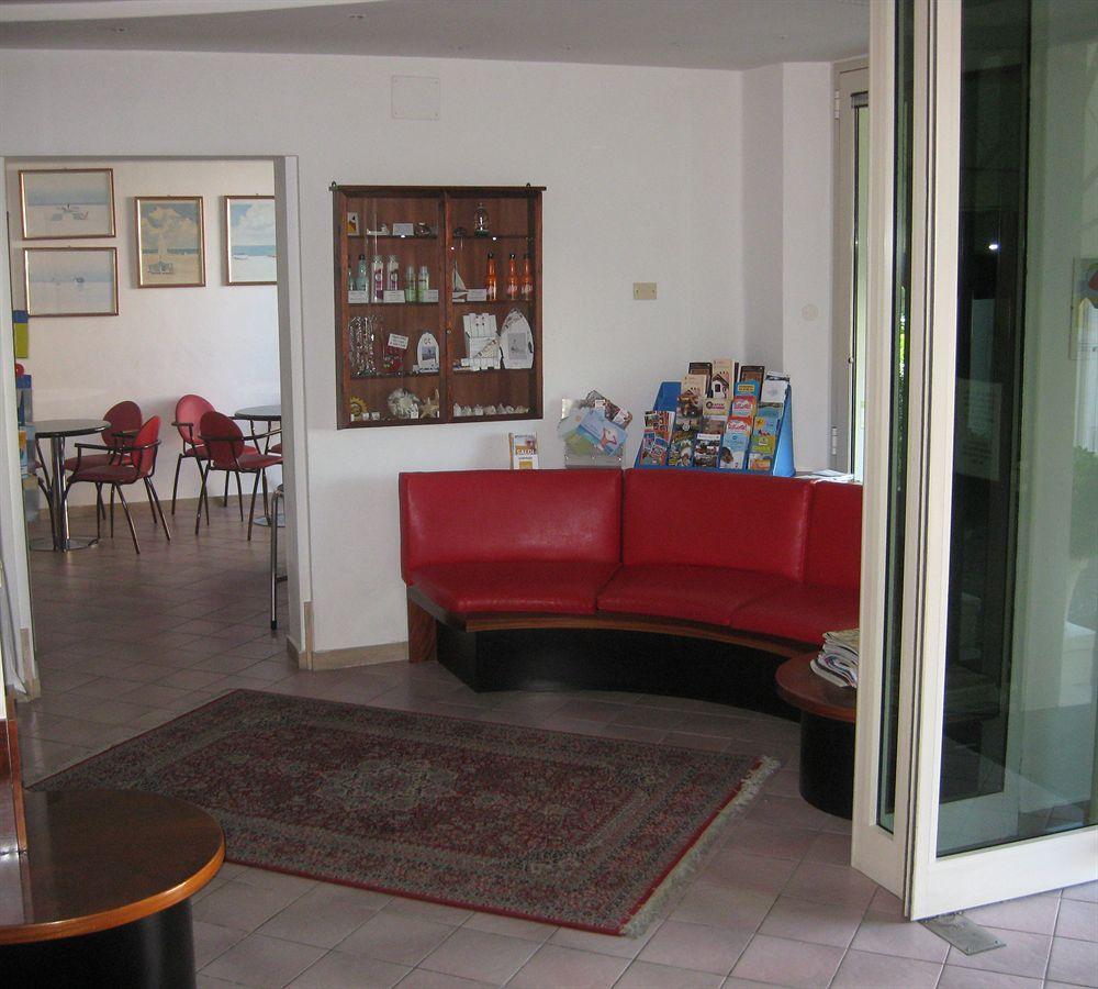 Hotel Amelia Fano Extérieur photo