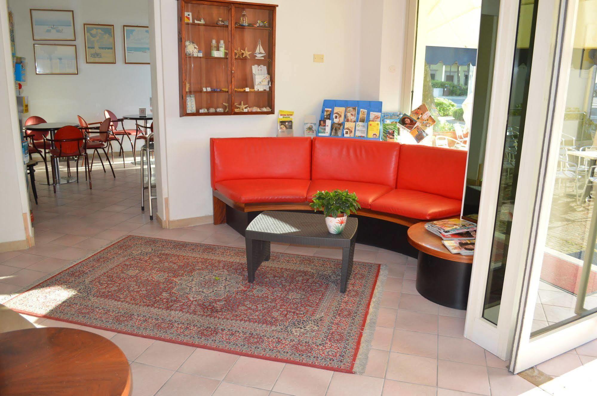 Hotel Amelia Fano Extérieur photo
