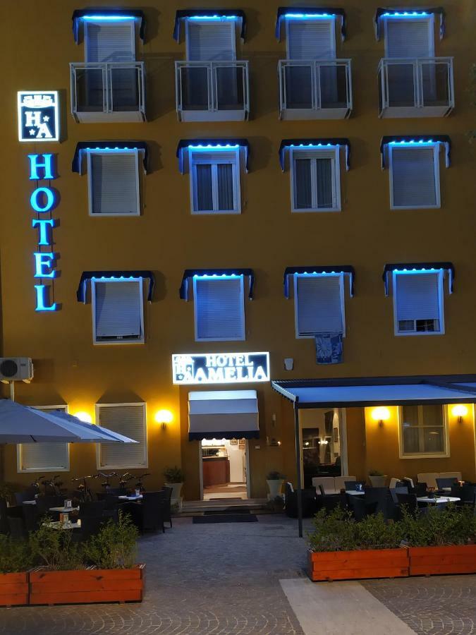 Hotel Amelia Fano Extérieur photo